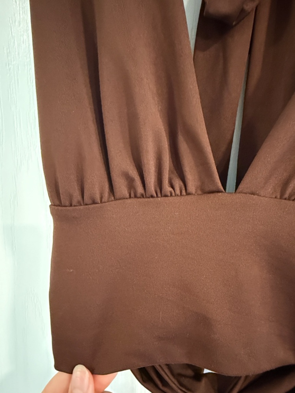 Cropped Halter Top - Picture 2 of 4